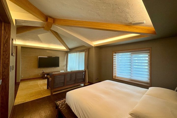 Room 15 of 59