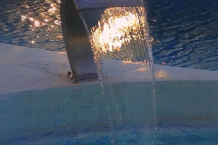 Pools & Facilities