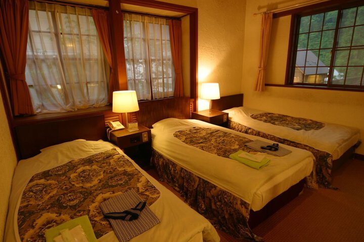 Room 21 of 40