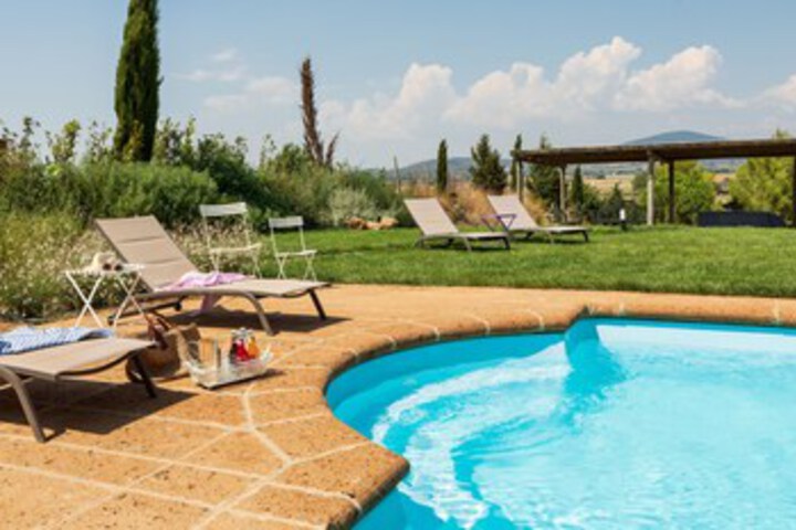 Pool 24 of 47
