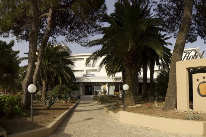 Hotel 26 of 39