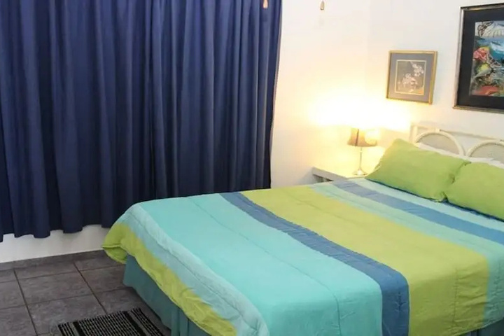 Room 3 of 3