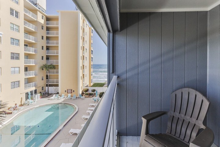 Beach/ocean view