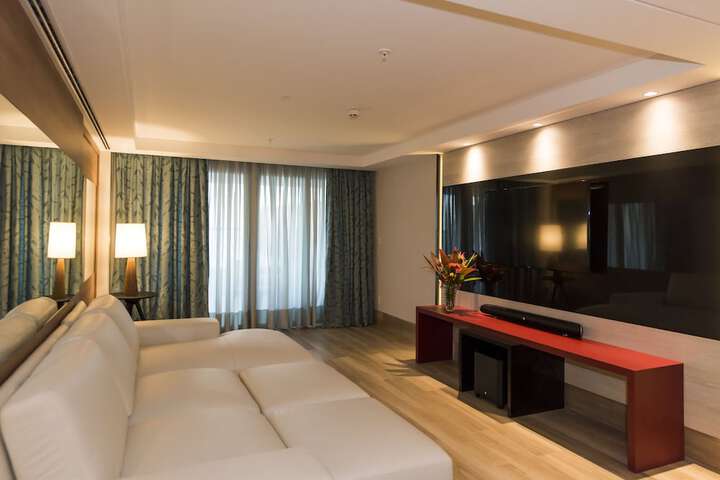 Room 14 of 56