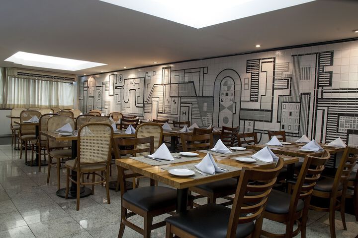 Dining 110 of 130