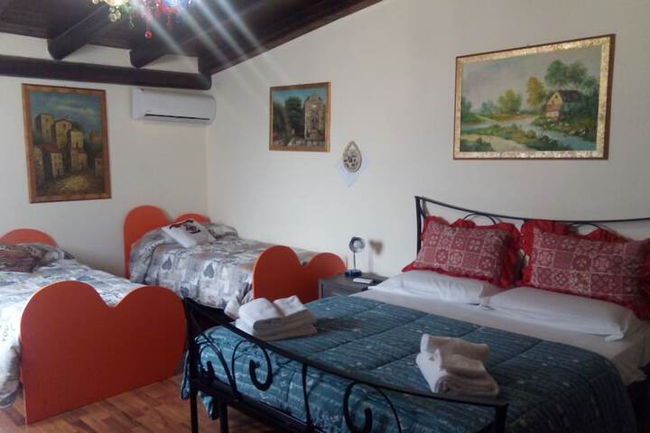 Room 1 of 8