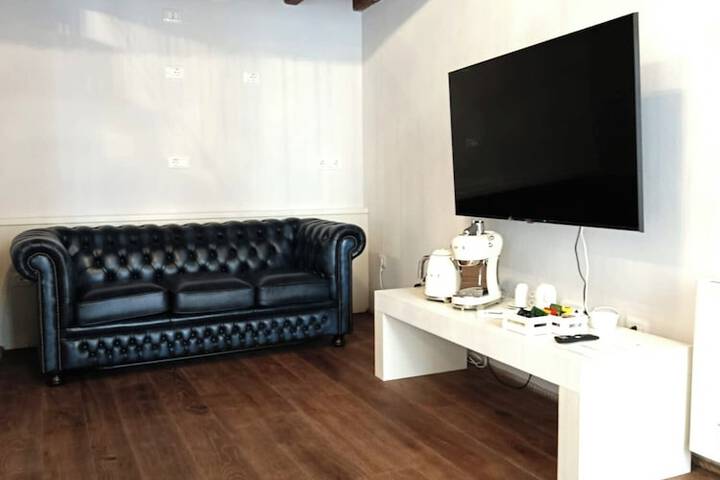 Room 27 of 58