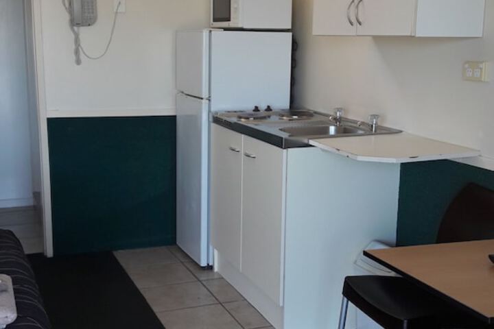 Room 4 of 48