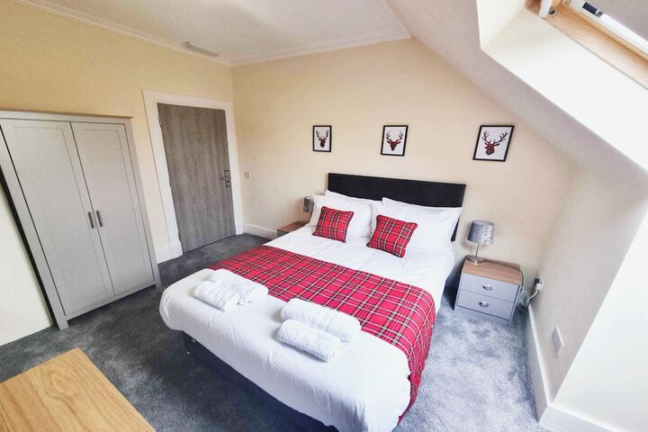 Room 10 of 63