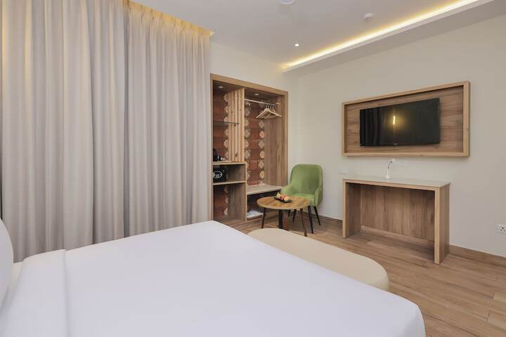 Room 17 of 109