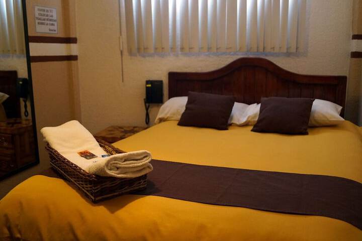 Room 5 of 11