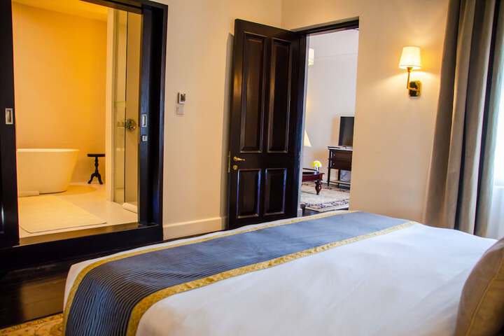 Room 46 of 163