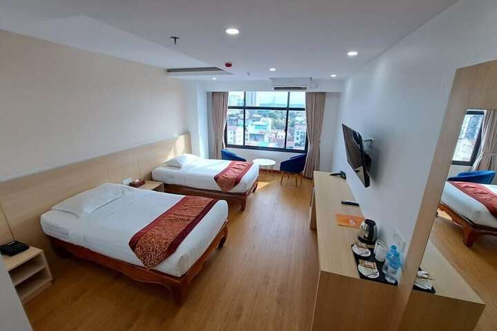 Room 4 of 11