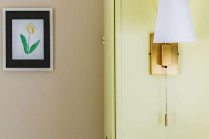 Room 13 of 102