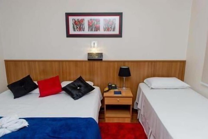 Room 11 of 44