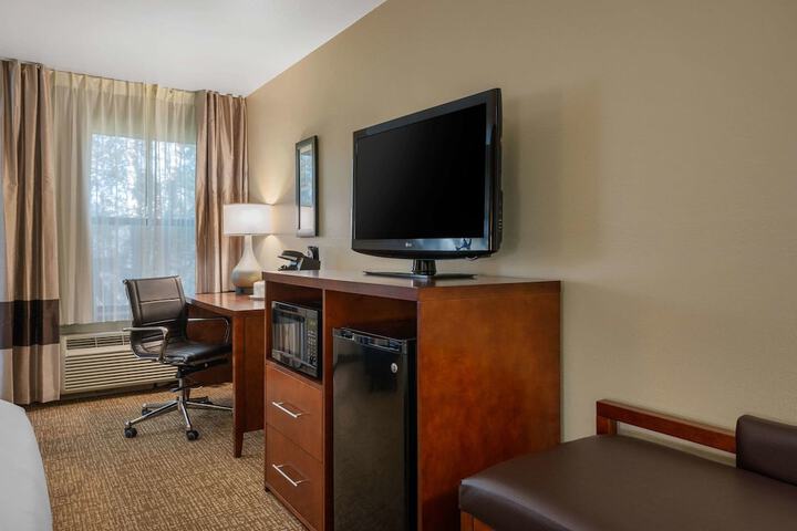 Room 16 of 36