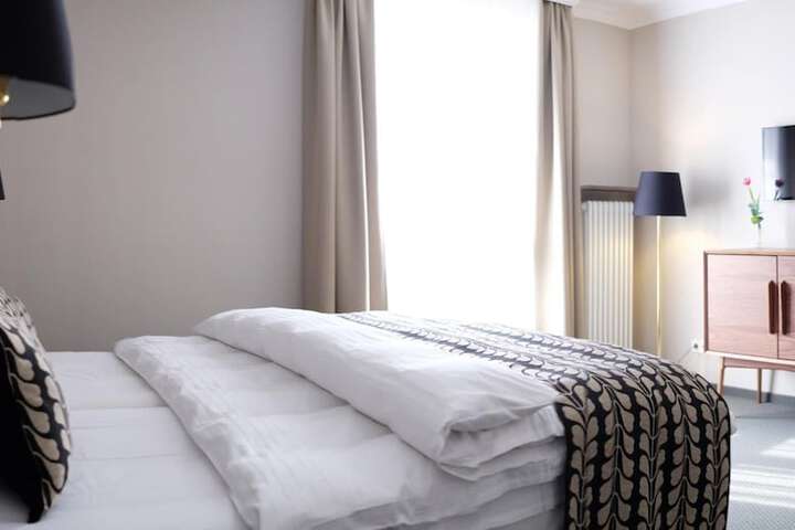 Room 15 of 85