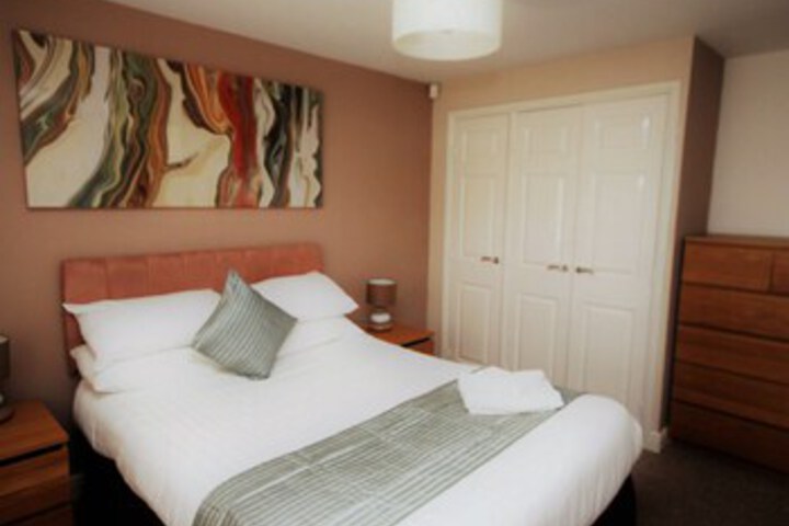 Room 27 of 32