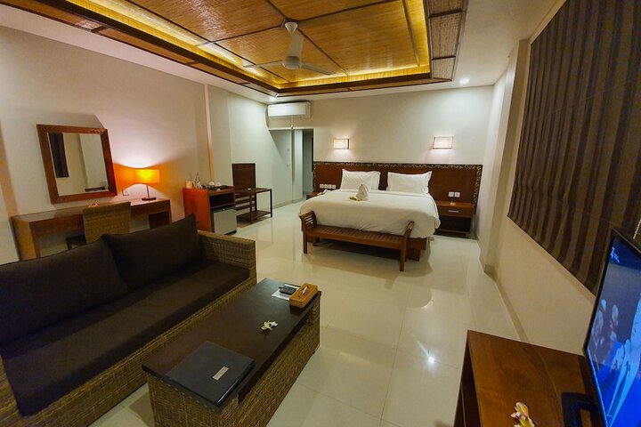 Room 21 of 106