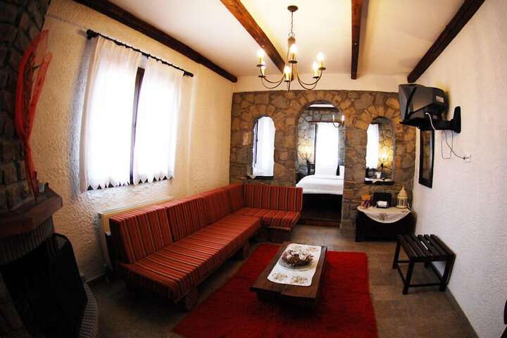 Room 34 of 61