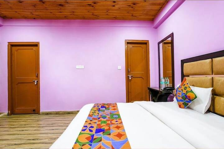Room 15 of 25