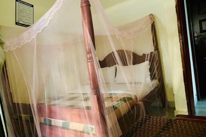 Room 3 of 30