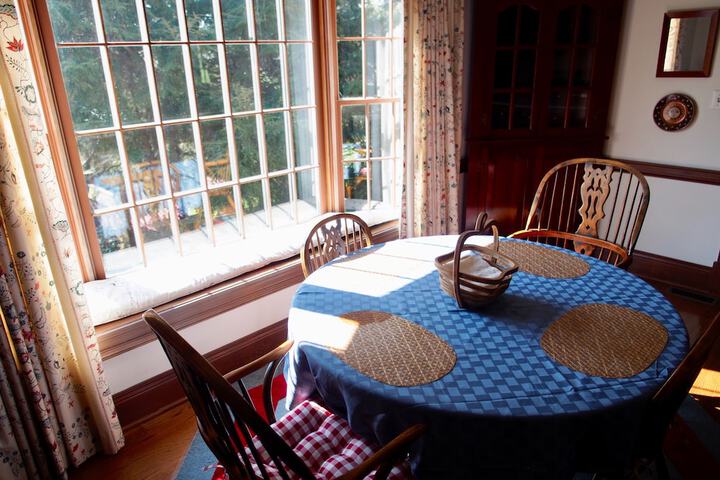 Dining 62 of 240