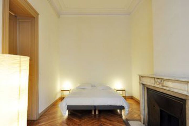 Room 1 of 11