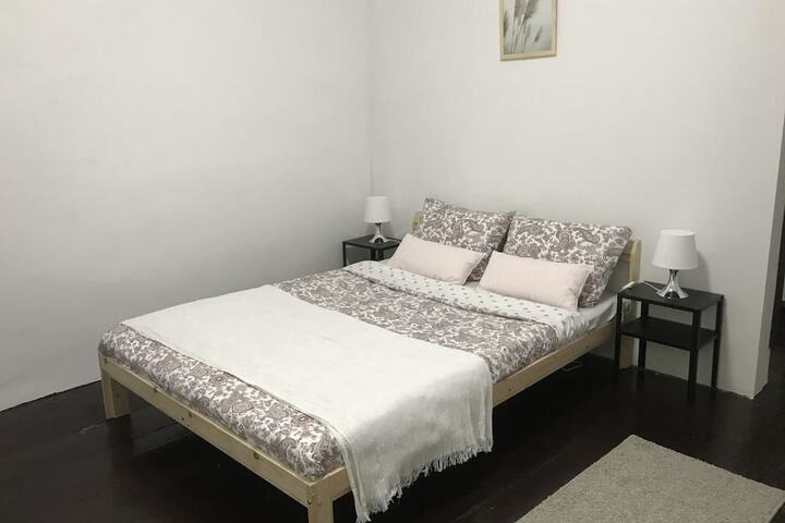Room 17 of 46