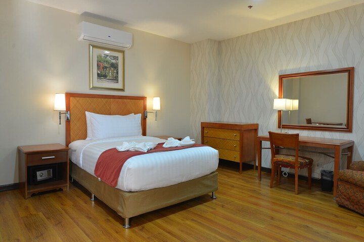 Room 12 of 31
