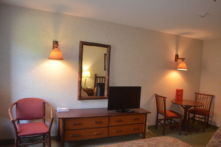 Standard Double Room (8 of 11)