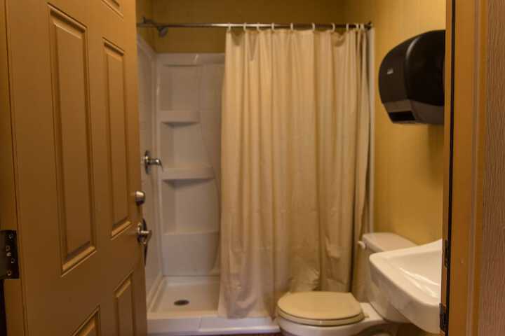 Room 126 of 215