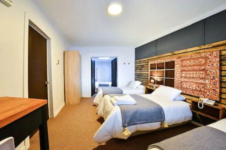 Room 6 of 57