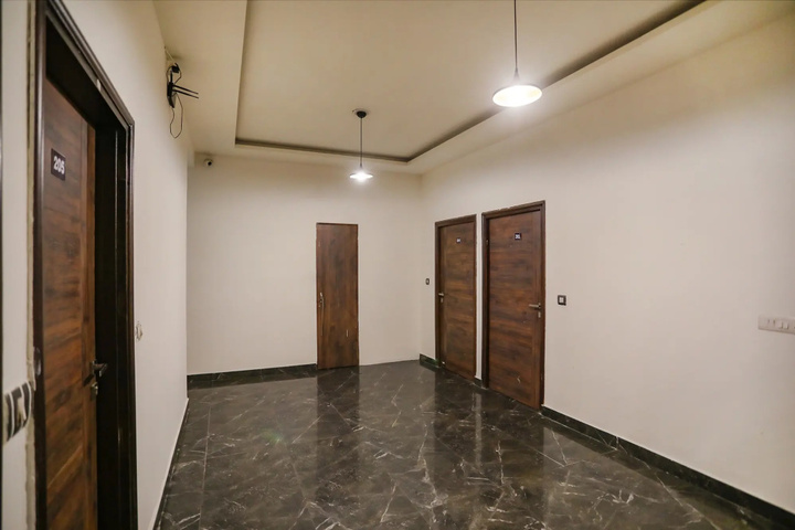 Room 15 of 18