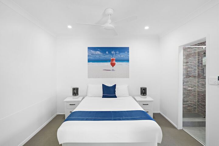 Room 16 of 94