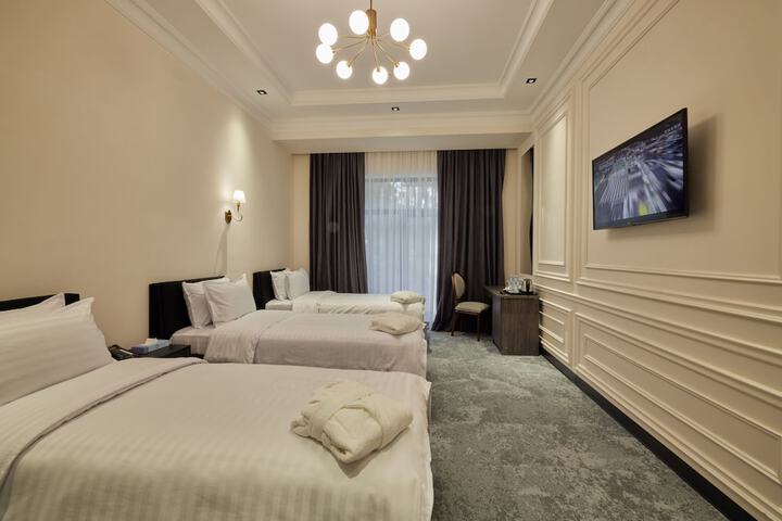 Room 17 of 31