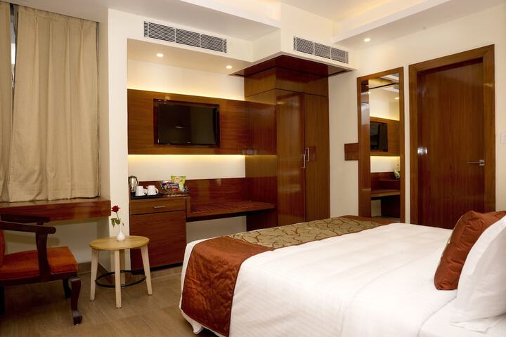 Room 7 of 37