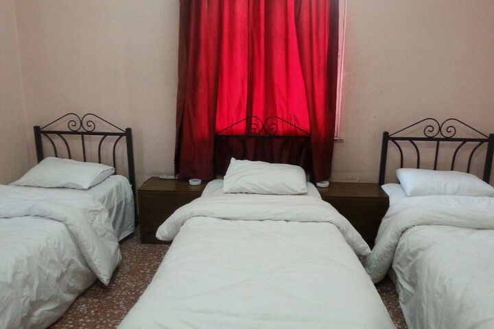 Room 14 of 16