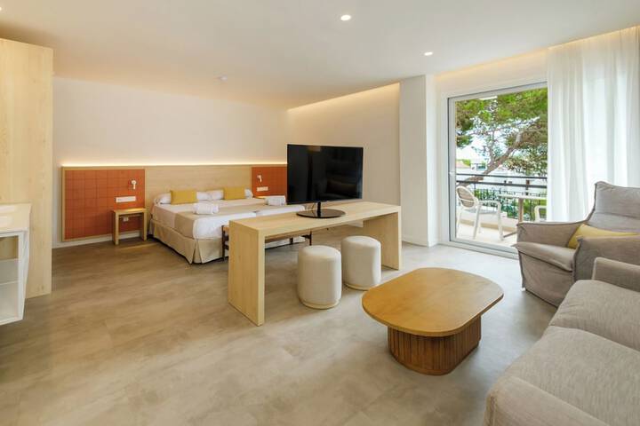 Room 10 of 94