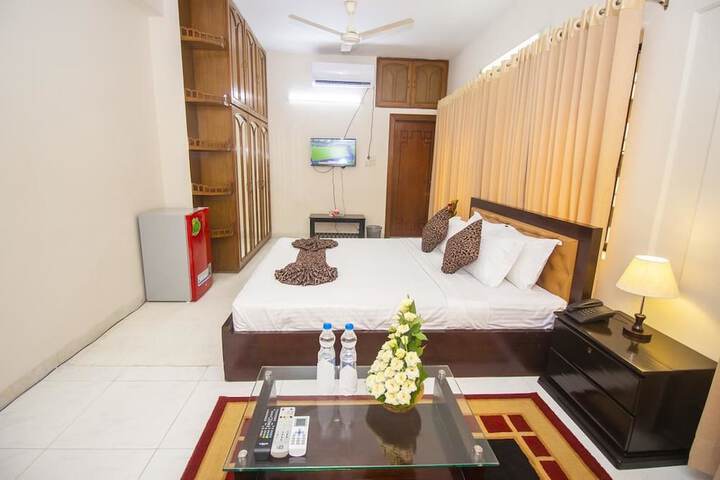 Room 19 of 35