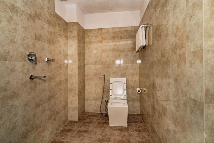 Room 45 of 65