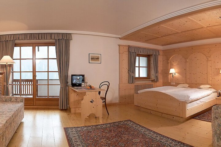 Room 16 of 45