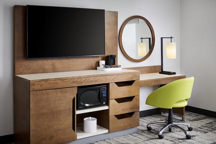 Room 12 of 40
