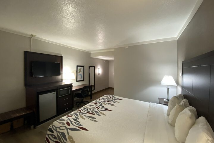 Room 7 of 35