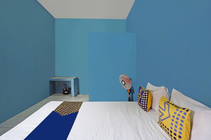 Room 15 of 21