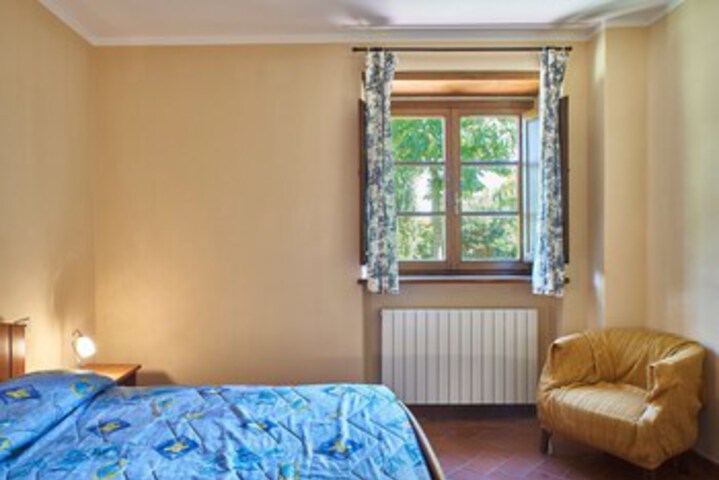 Room 33 of 41