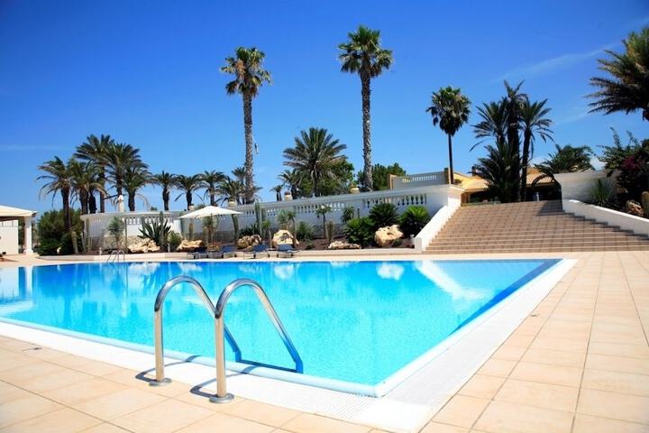 Pool Hotel