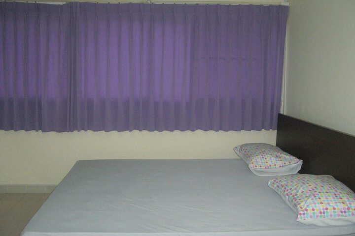 Room 4 of 14