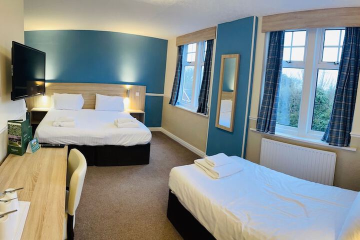 Room 3 of 53