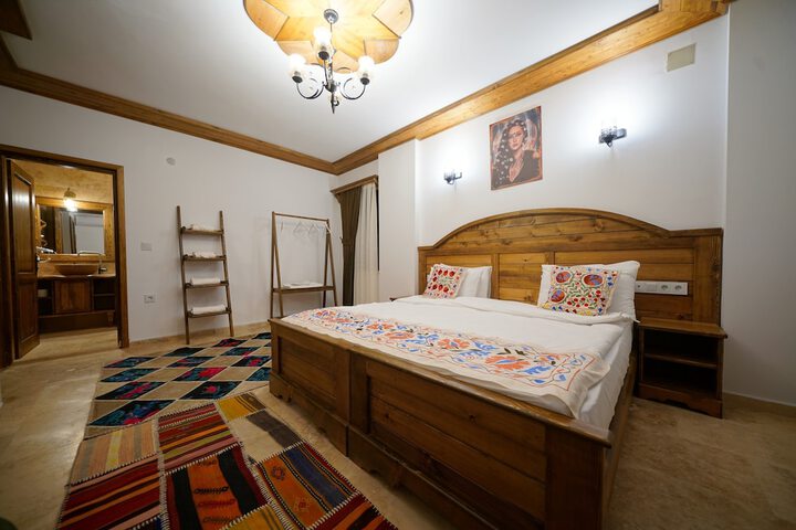 Room 10 of 51